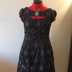 Silver & black partydress w/keyhole embellishment